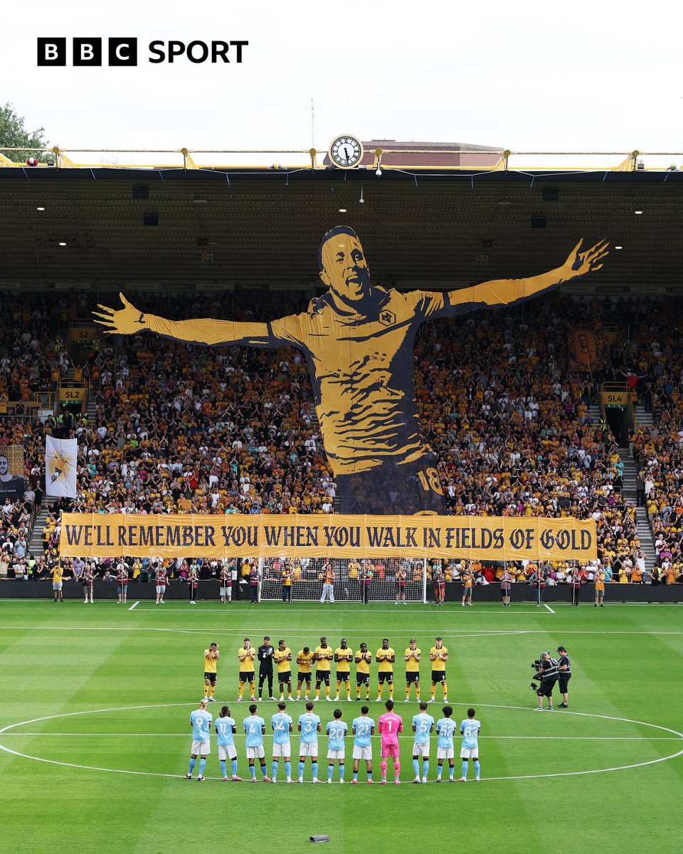 A moving tribute to Diogo Jota and Andre Silva 🧡