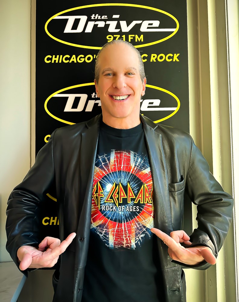 You could be jetting off to #LasVegas to see #DefLeppard live in concert 10am-2pm with me again today on #Chicago's Classic Rock 97.1 The Drive! 

More details:  tinyurl.com/yc5kyxe9
