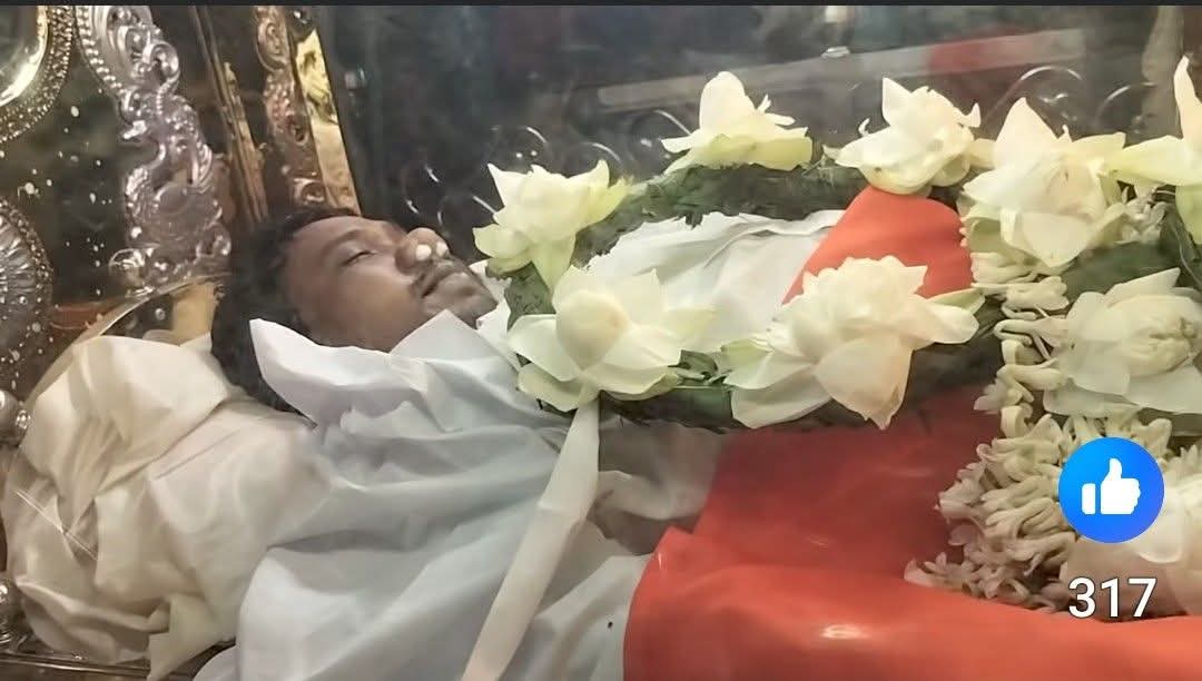 বহুরূপী মেহেবুব tweet media