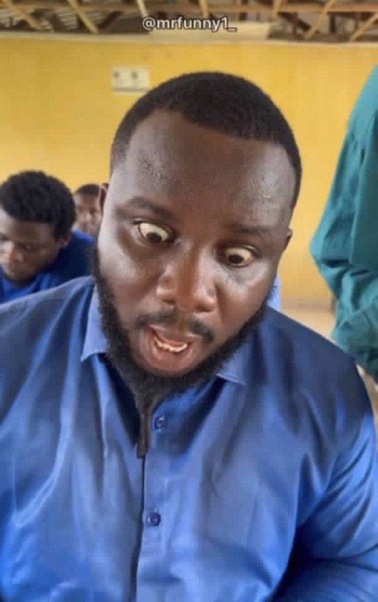 oba cyprus (@seguncoded54321) on Twitter photo So you mean say all those chain frogido dey pack up and down no reach wizkid 2 Chains. <a href="/Donlychester411/">Gbavidotoomid</a>.. o boy na lie ooo 🤣 🤣 So you mean say all those chain frogido dey pack up and down no reach wizkid 2 Chains. <a href="/Donlychester411/">Gbavidotoomid</a>.. o boy na lie ooo 🤣 🤣