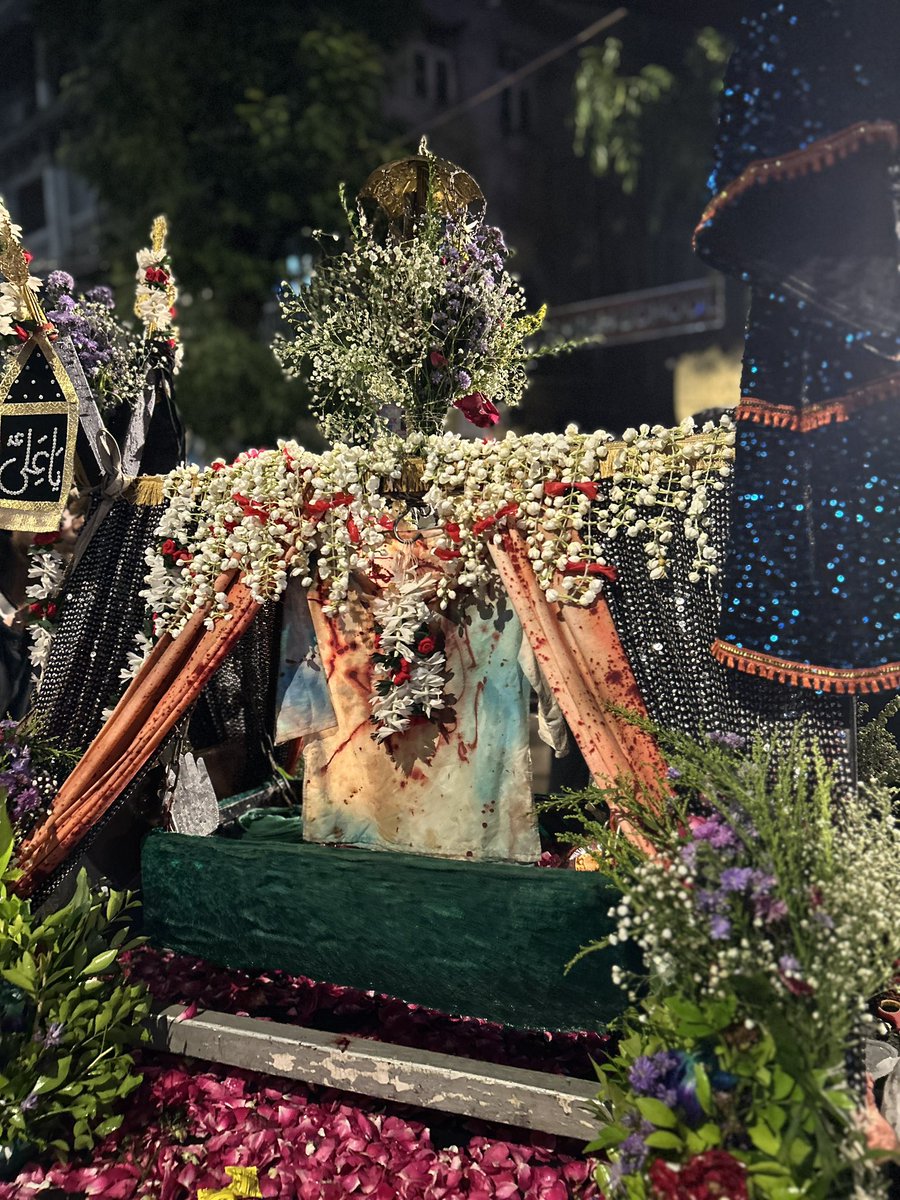 saybulb's tweet photo. Juloos-e-Arbaeen, Mumbai ❤️
#Arbaeen2025 https://t.co/o8YUU4NdUd