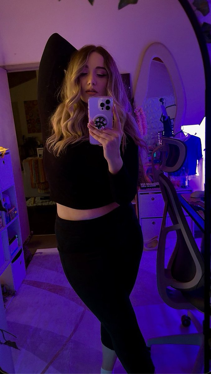 MissMandeee 💋 tweet media