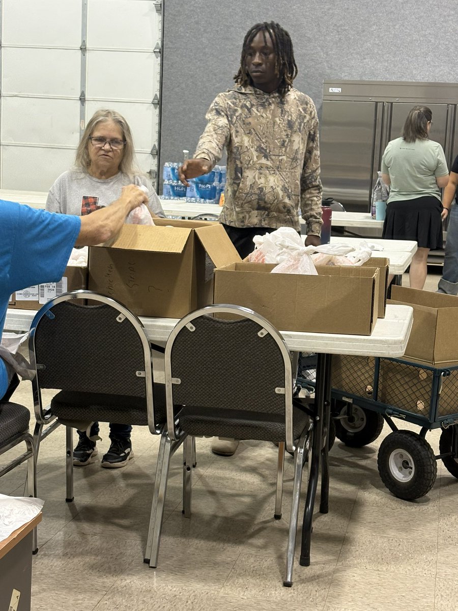 Lance Connot tweet media