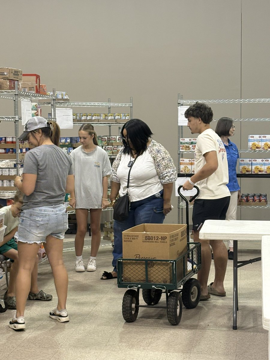 Lance Connot tweet media