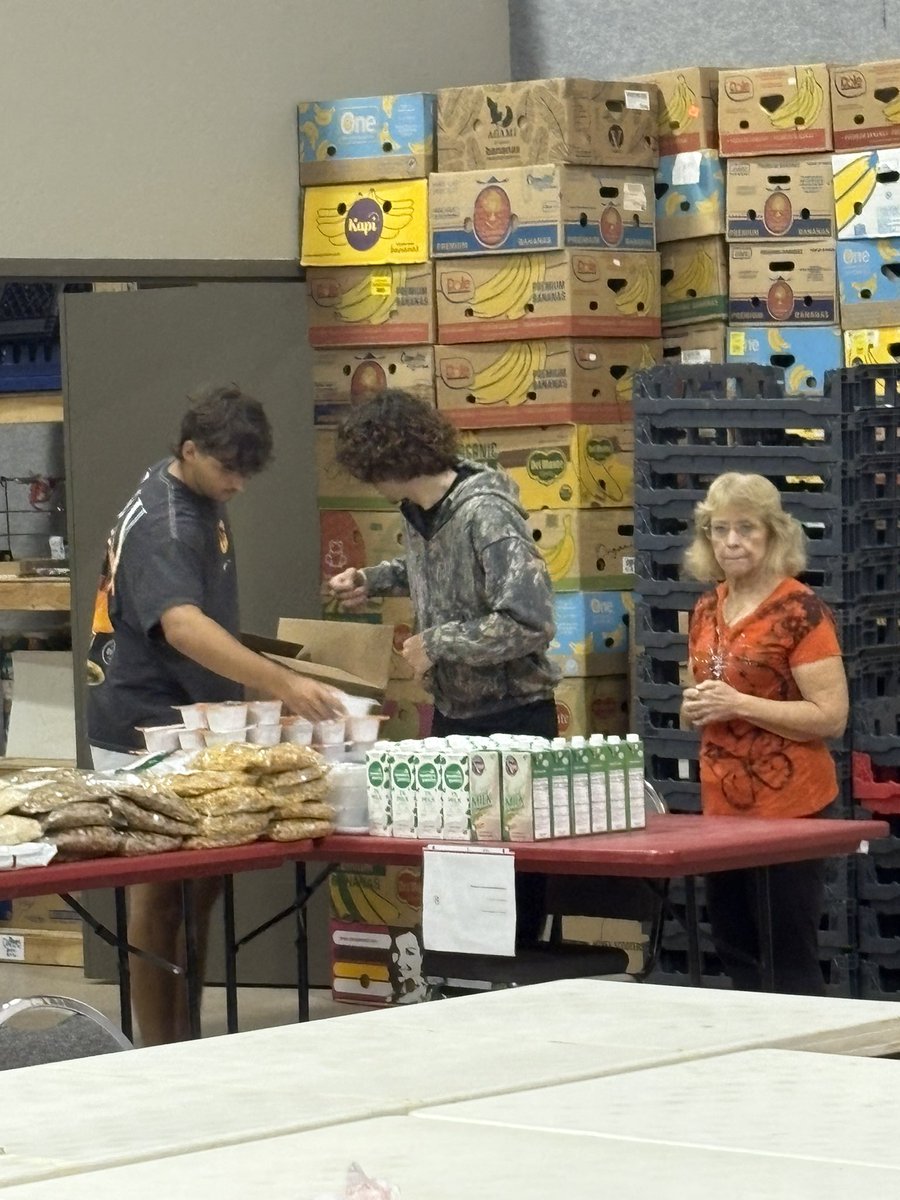 Lance Connot tweet media