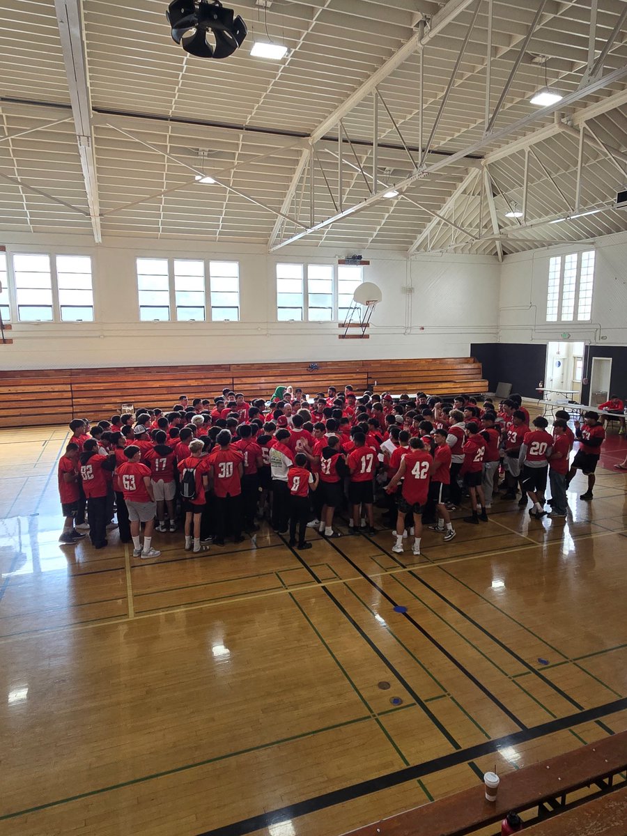 Hollister (H-Town),
Please consider supporting our High School Football Program, the Hollister Haybalers, as we spread out in the community to promote our program and extend savings to you in the form of our annual Baler Card. #Hollister #PreparetoWin