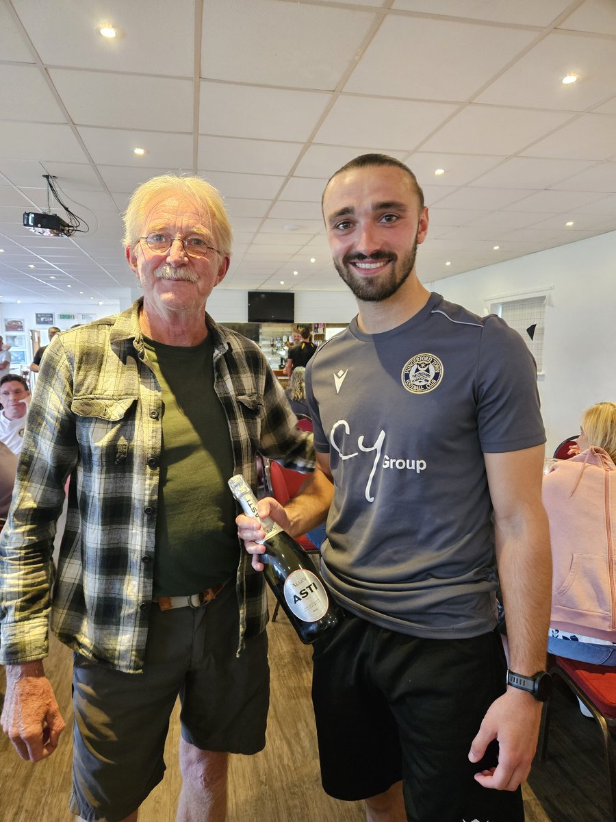 Hungerford Town FC (@hungerfordtown) on Twitter photo STAR MAN
Today's star man v <a href="/tivertontownfc/">Tiverton Town FC</a> was <a href="/JamesOllis7/">James Ollis</a>
Non stop running and an assist for the winner well played Olly
Today's star man was chosen by Hungerford Design STAR MAN
Today's star man v <a href="/tivertontownfc/">Tiverton Town FC</a> was <a href="/JamesOllis7/">James Ollis</a>
Non stop running and an assist for the winner well played Olly
Today's star man was chosen by Hungerford Design