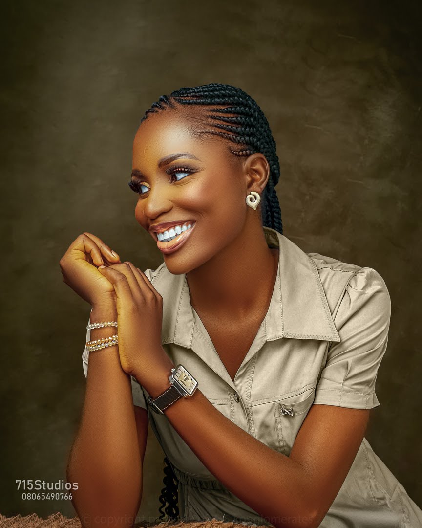 Hi Friends, I'm Adeola and I'm new here. Can you please click the follow button to connect with me? 😍