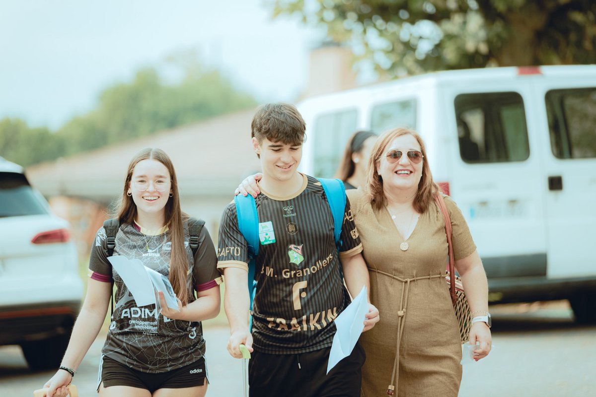 CAginagalde's tweet image. 👋  ¡Arranca la VII edición del Campus de Tecnificación Aginagalde!

💥 ¡Qué ilusión volver a compartir esta experiencia un año más! Nos espera una semana cargada de balonmano y momentos que no se olvidan.

📸 facebook.com/share/p/19YW9X…