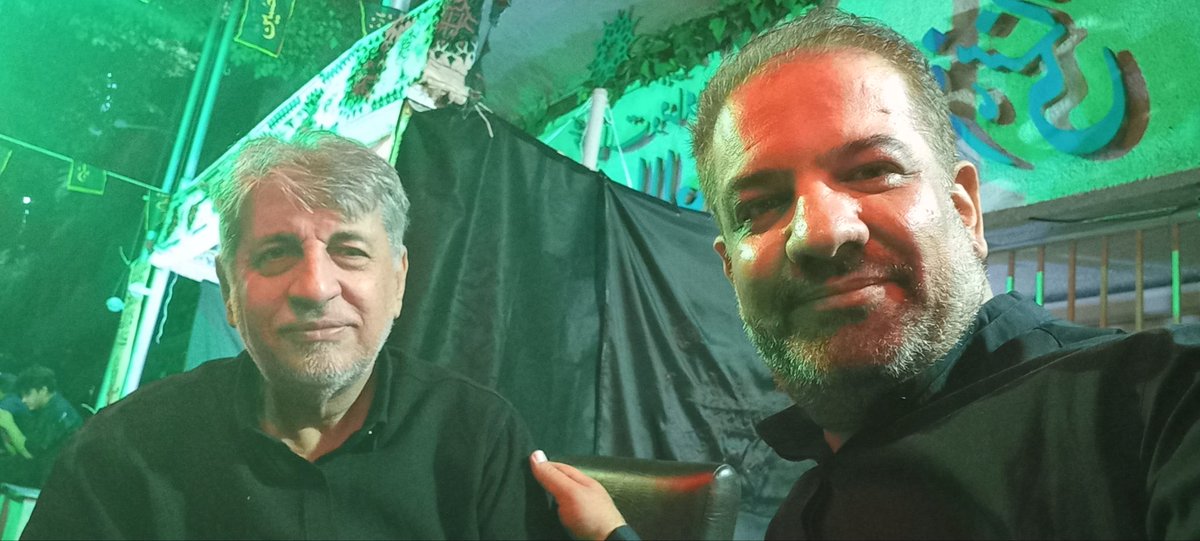 با ابتکار دکتر موسی نجفی نظریه پرداز برجسته انقلاب اسلامی و رئیس پژوهشگاه علوم انسانی، موکب پژوهشگاه در روزهای منتهی به اربعین در مقابل ساختمان مرکزی برپا شد و در ایام ۲۸ صفر هم دایر خواهد بود.
دانشگاه تراز انقلاب باید قطره ای از دریای بیکران عاشقان عاشورا باشد.