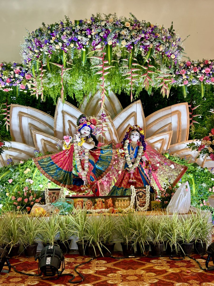 जय श्री कृष्ण 🙏