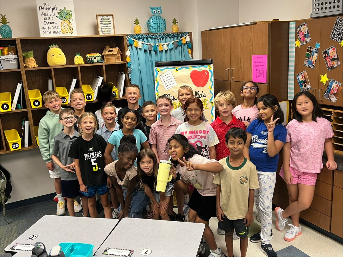 First week of year #28, and I already adore these sweet kiddos! 🍍Can't wait for Week 2. #cockrellchampions ⭐️🎉