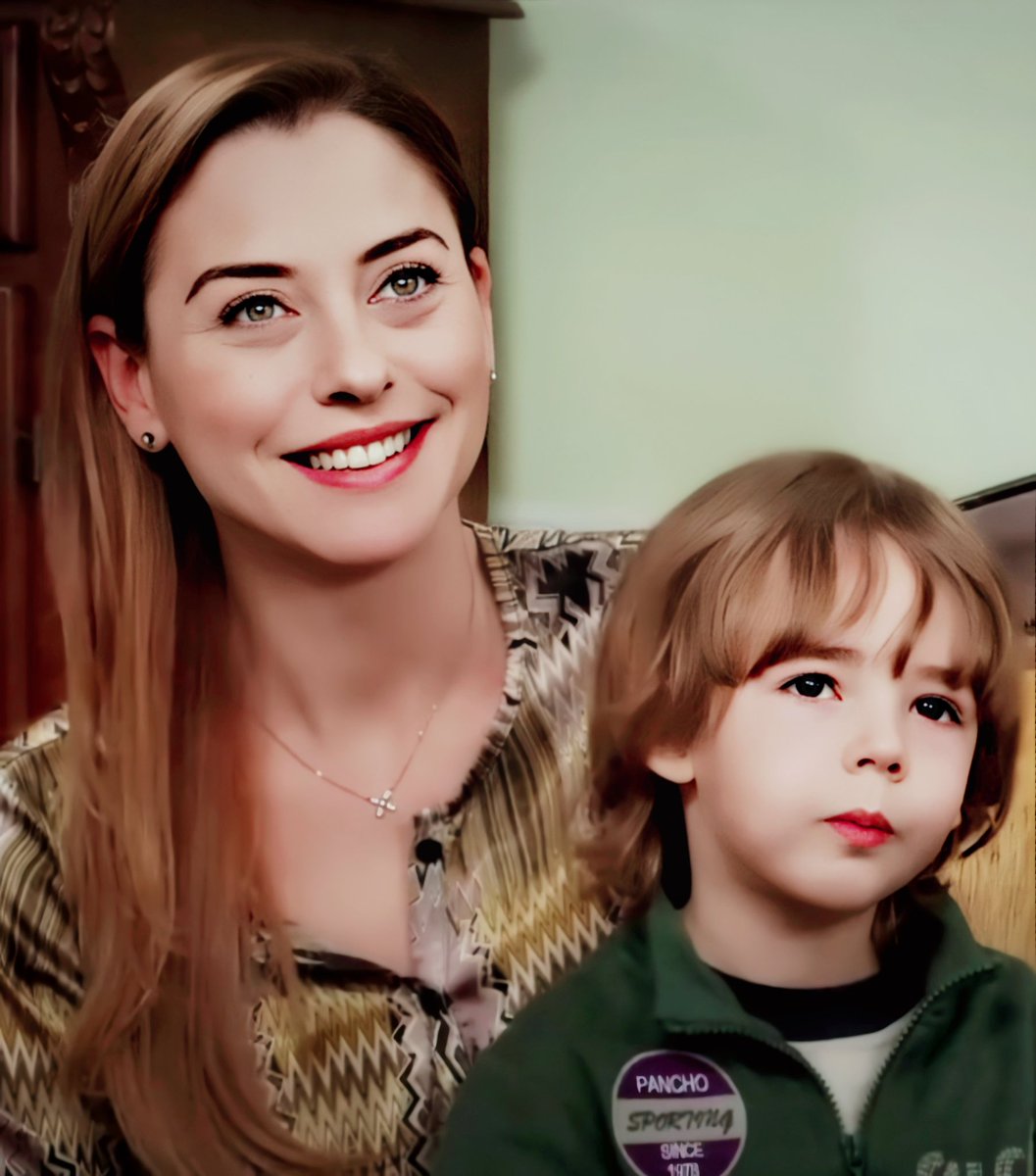 reemema83's tweet photo. ألطف شي ممكن الواحد يشوفه هم هالاثنين 😍🥹💕
#EceUslu #Ataberkmutlu https://t.co/V4Pzn45KdB