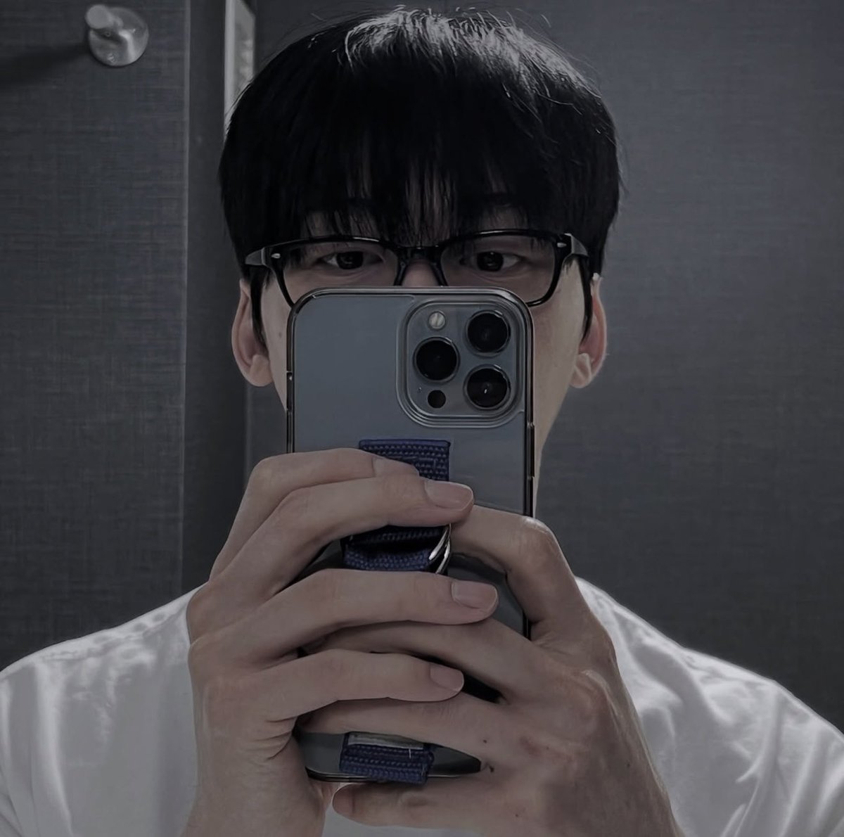 dadoo_kr's tweet photo. 건희님 투어에 안경 몇종챙기셨는지 궁금해여 https://t.co/P4IVj8cIGb