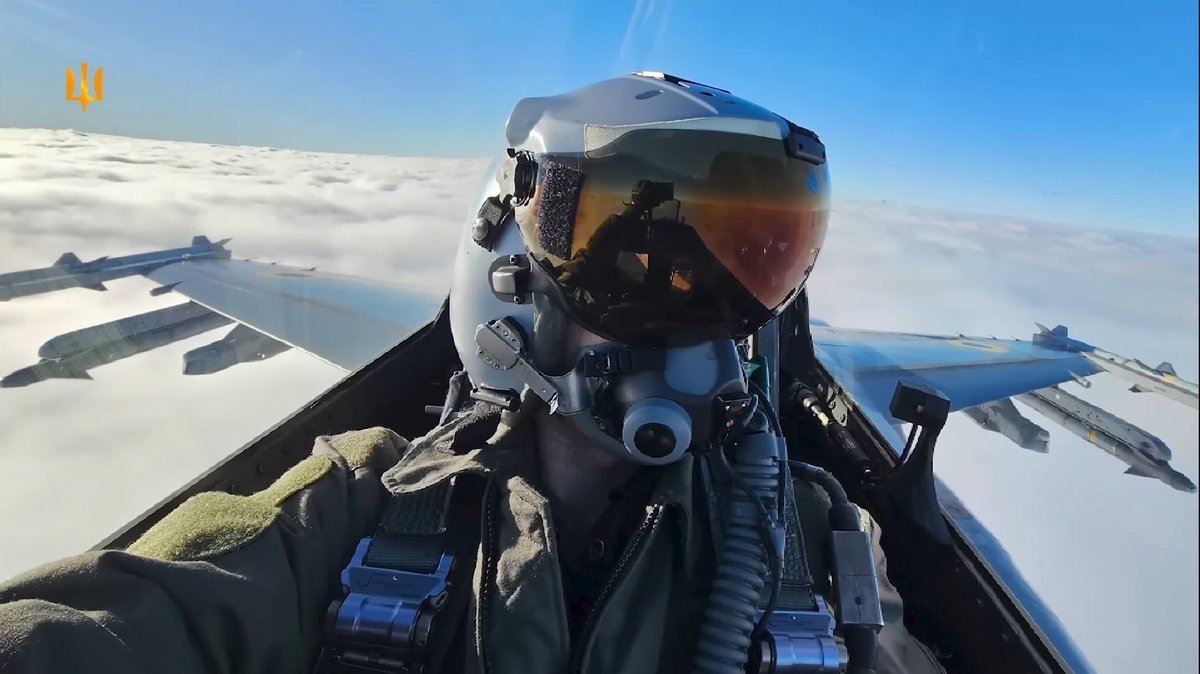 En Junio surgió el debate sobre si un F-16 ucraniano habría derribado un Su-35S ruso utilizando un Saab 340 AEW&amp;C como apoyo datalink. Se habló que, al operar AIM-120B, no era posible un derribo de ese tipo por las limitaciones del misil, al no poseer datalink de doble vía.