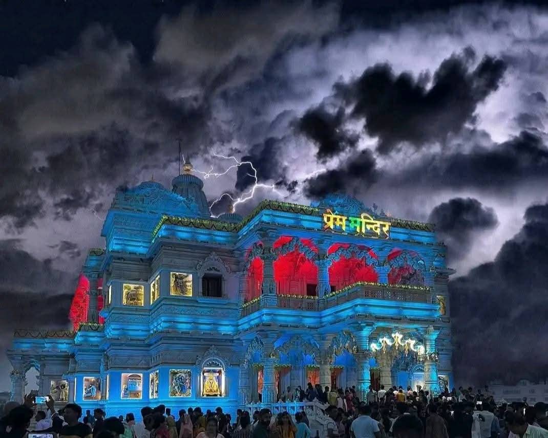 chitta2019's tweet image. श्री कृष्ण जन्माष्टमी की हार्दिक शुभकामनाएं...❣️

#HappyJanmashtami