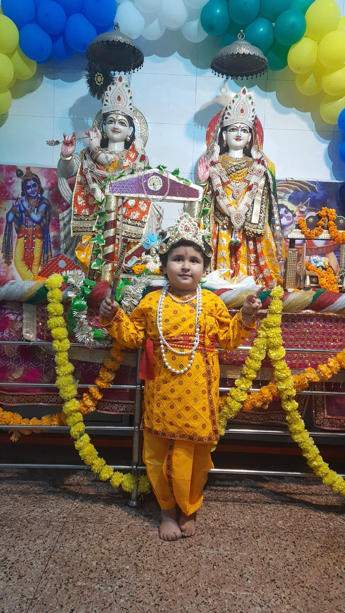 SANJAYUPADYAY's tweet photo. हाथी घोड़ा पालकी, जय कन्हैया लाल की... https://t.co/XnMf7M3Tec