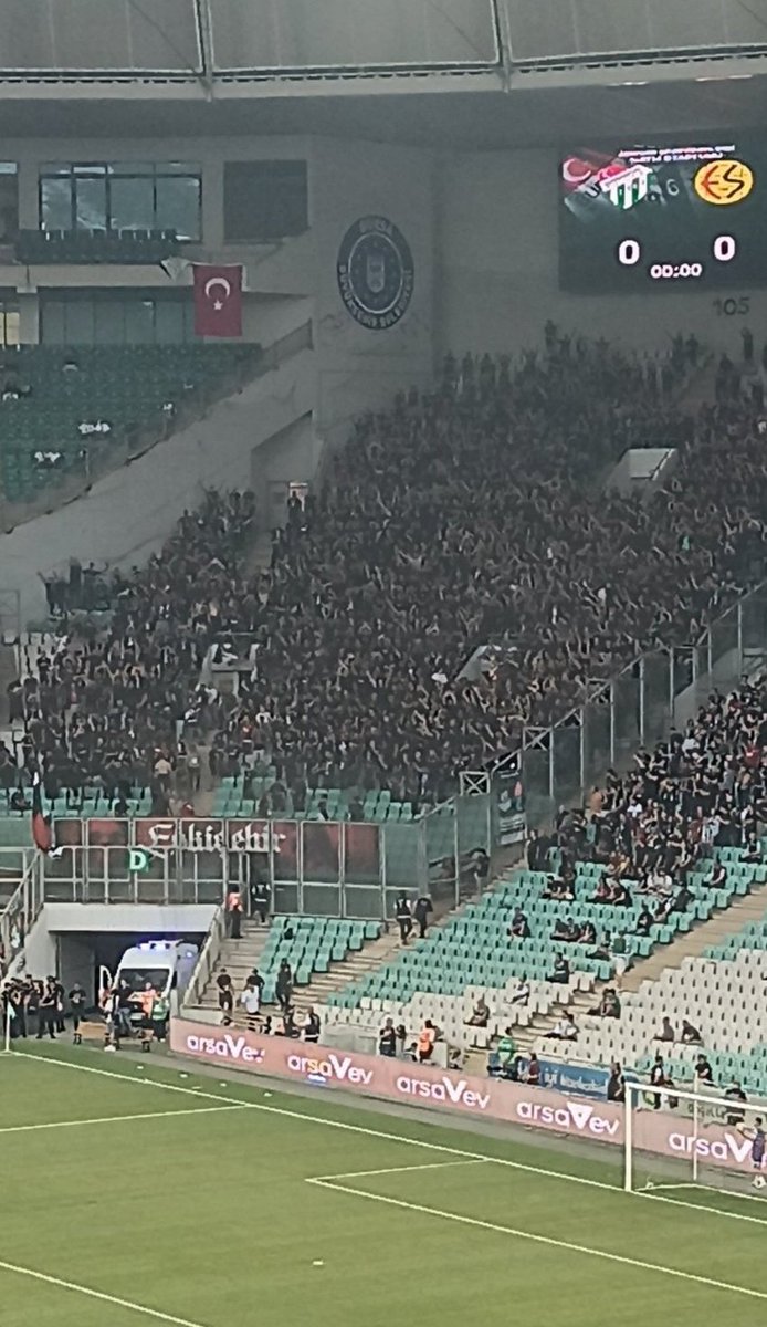 İmrendiğim tek tribün Eskişehir 🤷‍♂️