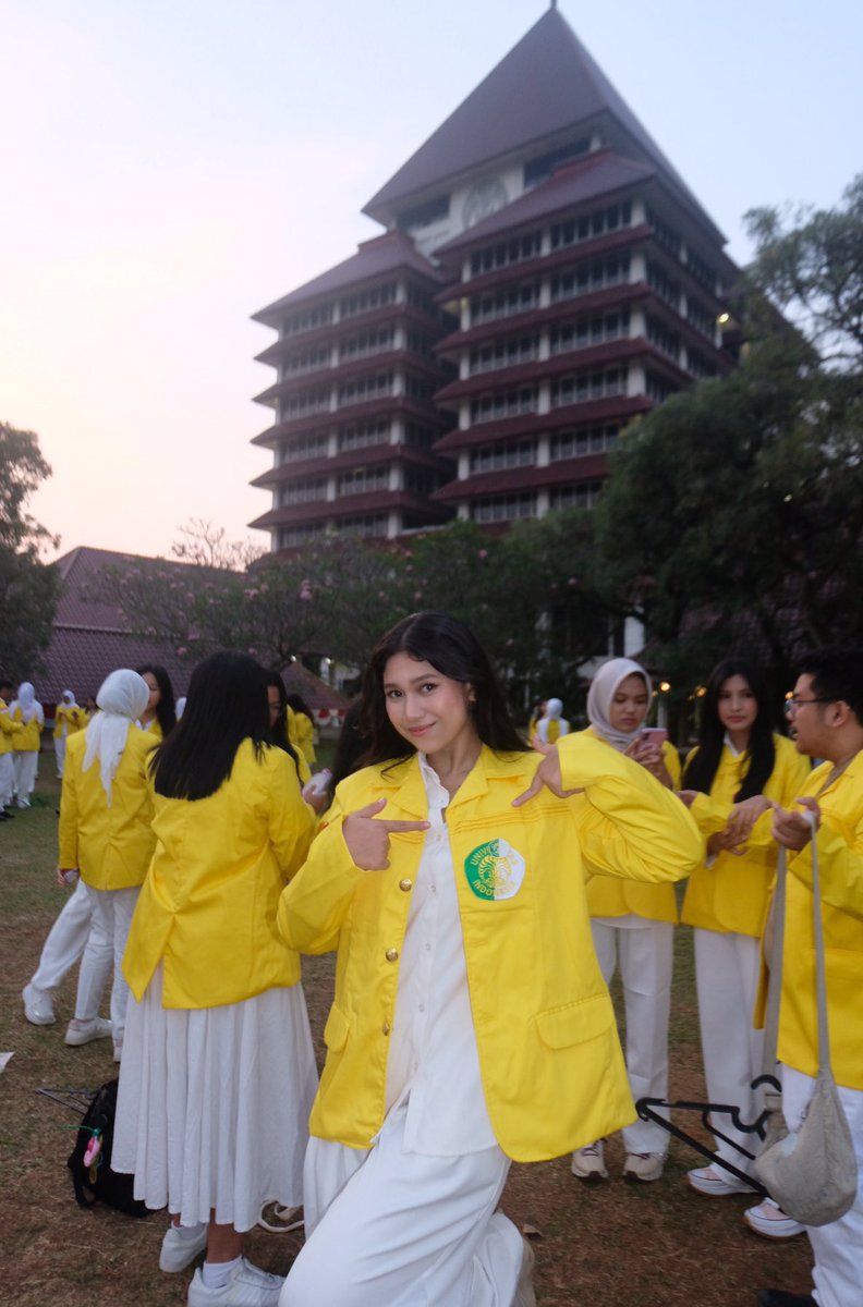 akushapplepou's tweet photo. finally got my own jakun💚🤍 https://t.co/2FUja4Jg5h