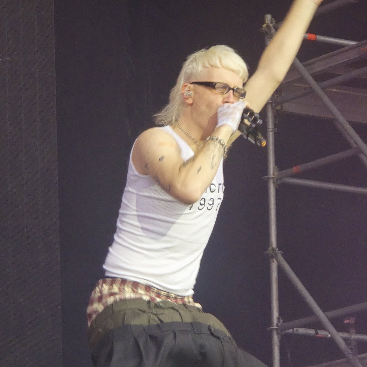 Floor (@floor_1979) on Twitter photo 