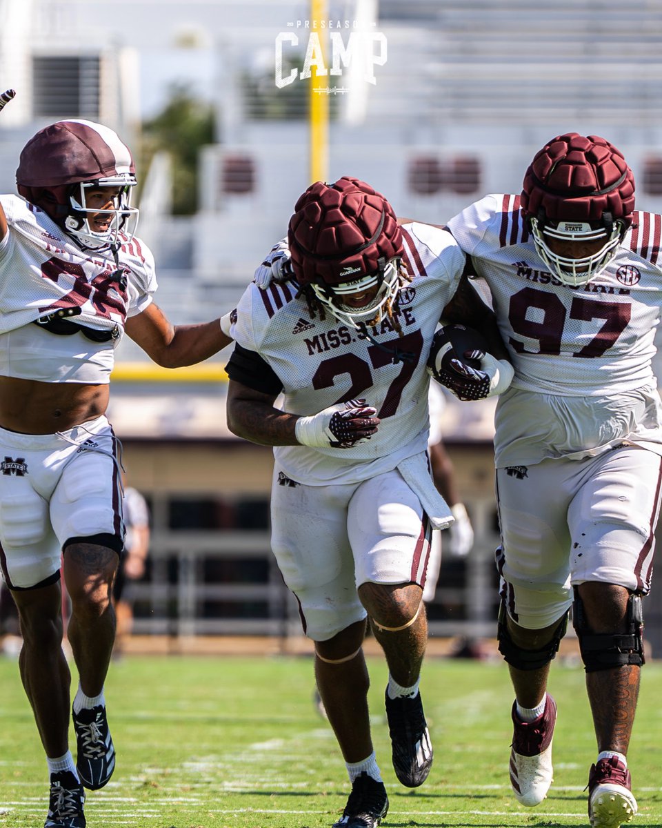 📌 Saturday Scrimmage 

#HailState