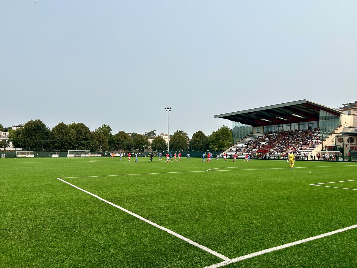 A very different experience for us all today with Fish On Tour taking to the skies for the first time. A tough result and afternoon all round, where despite injuries, players limping around and a coach up front for most of the 2nd half, we were in it until the very bitter end.