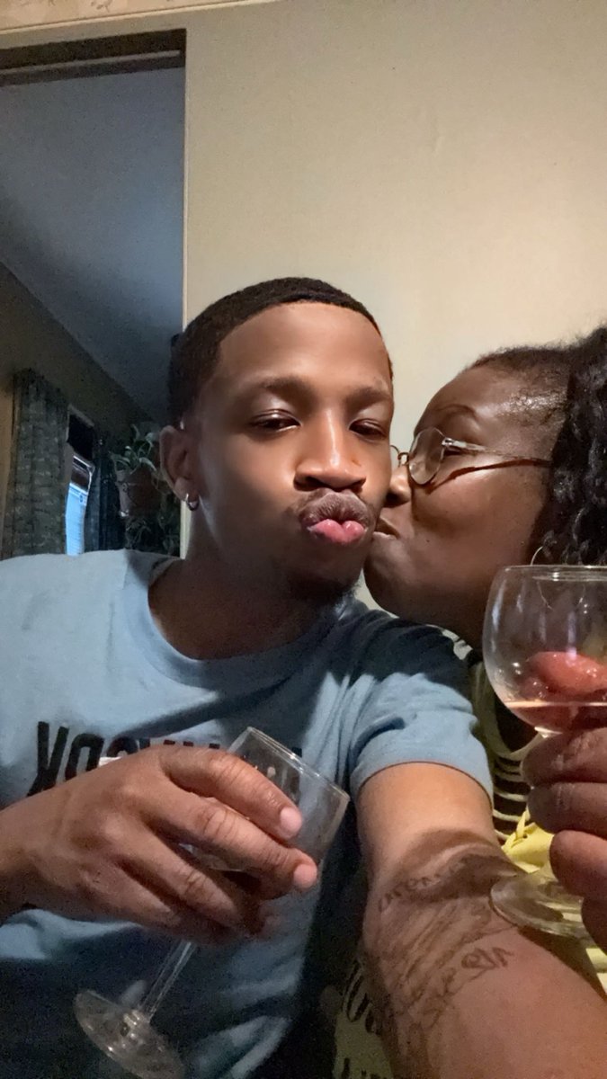 RedManJr22's tweet image. Okay I don’t post on here like that but on 8/11 I lost the most important person in my life and I’m so hurt and heartbroken. I love you ma dukes ❤️