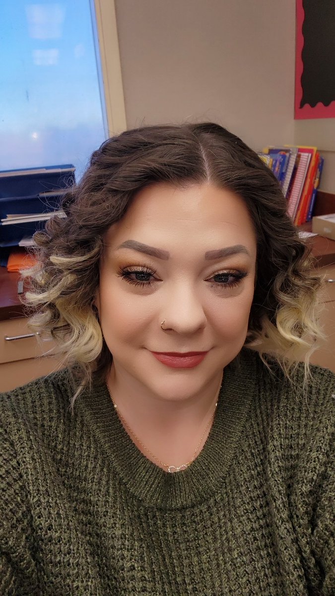 Happy Saturday #teachersofx 
Lets do a #TeacherWishlist Drop

Drop your #wishlist link #classroom  or <a href="/amazon/">Amazon</a> 

Share others and tell me about yourself 

Im a 3rd year #teacher from Ca and im teaching 2nd grade
#bettertogether  #AdoptATeacher 

amazon.com/hz/wishlist/ls…