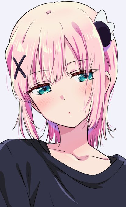 ウルフカット千代田桃🍑 