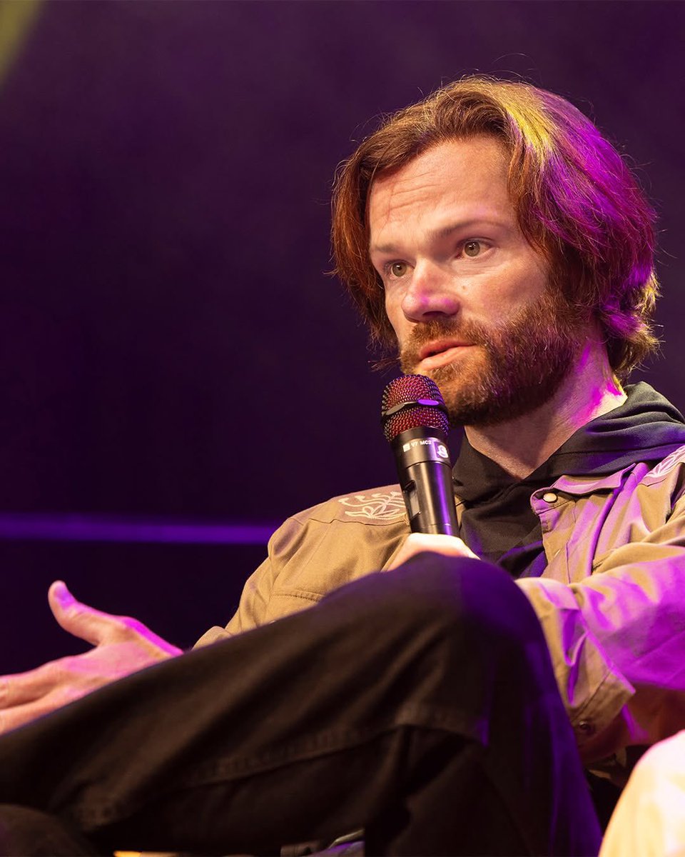 JPT_Backup's tweet photo. 1️⃣📸 120825 | dutchcomiccon Instagram Post with @jarpad and @GenPadalecki 

"What was your favorite Jared &amp; Genevieve Padalecki moment at HDDC Summer 2025?"

🔗https://t.co/EtaEoJTKiA

[sorry just found the post 😅 - V🦋]

#JaredPadalecki #Jared_Updates #HDDC #HeroesDutchComicCon https://t.co/j5YsIFC3Fw