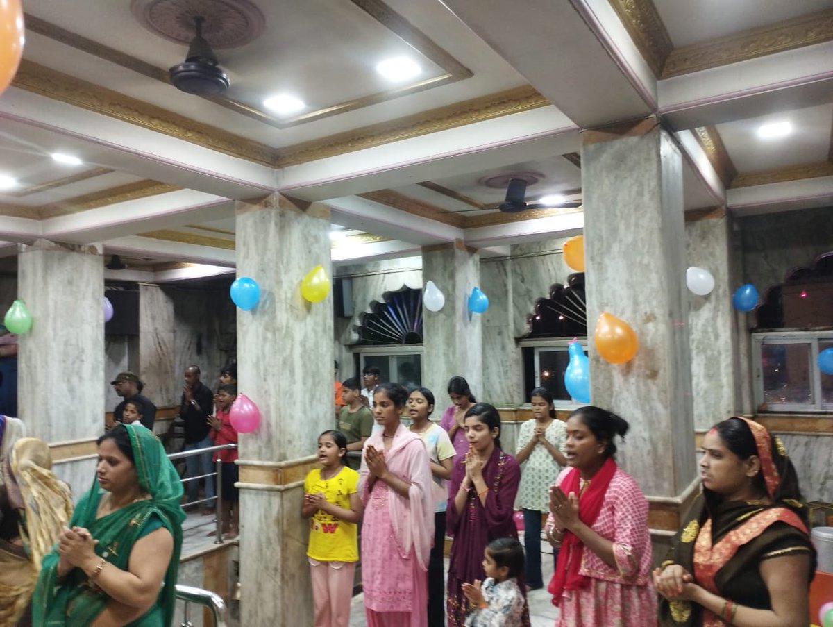 sanatansevasang's tweet photo. #सनातन_सेवा_संघ🚩
आज संघर्ष नगर, असल्फा, 3 नं खाड़ी, संघर्ष नगर 9 नंबर, एवं जागृति नगर में शनिवार शाम की साप्ताहिक आरती और बैठक मंदिर में आनंद पूर्वक सफल हुई, आरती को आनंदपूर्वक बनाने के लिए सभी सनातनियो का तहे दिल से धन्यवाद🙏🙏
एक ही लक्ष्य :- #शनिवार_साप्ताहिक_आरती https://t.co/jYXRsgoDvB