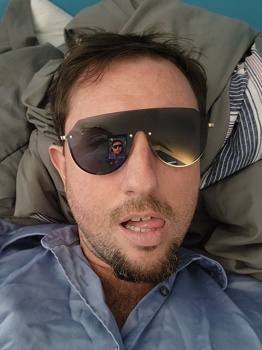 JTheUMultimedia's tweet photo. #Tasty. Dont be #Hasty!😎
@JTheUMultimedia for Portraits! Sensual ones like This, Cost a Lil Extra!😁
#model #malemodel #photo #photographer #bed #sunglasses #sleep #fun #funny #comedy #goatee #FU #edit #adobe #samsung #fancy https://t.co/syH5r3wUI0