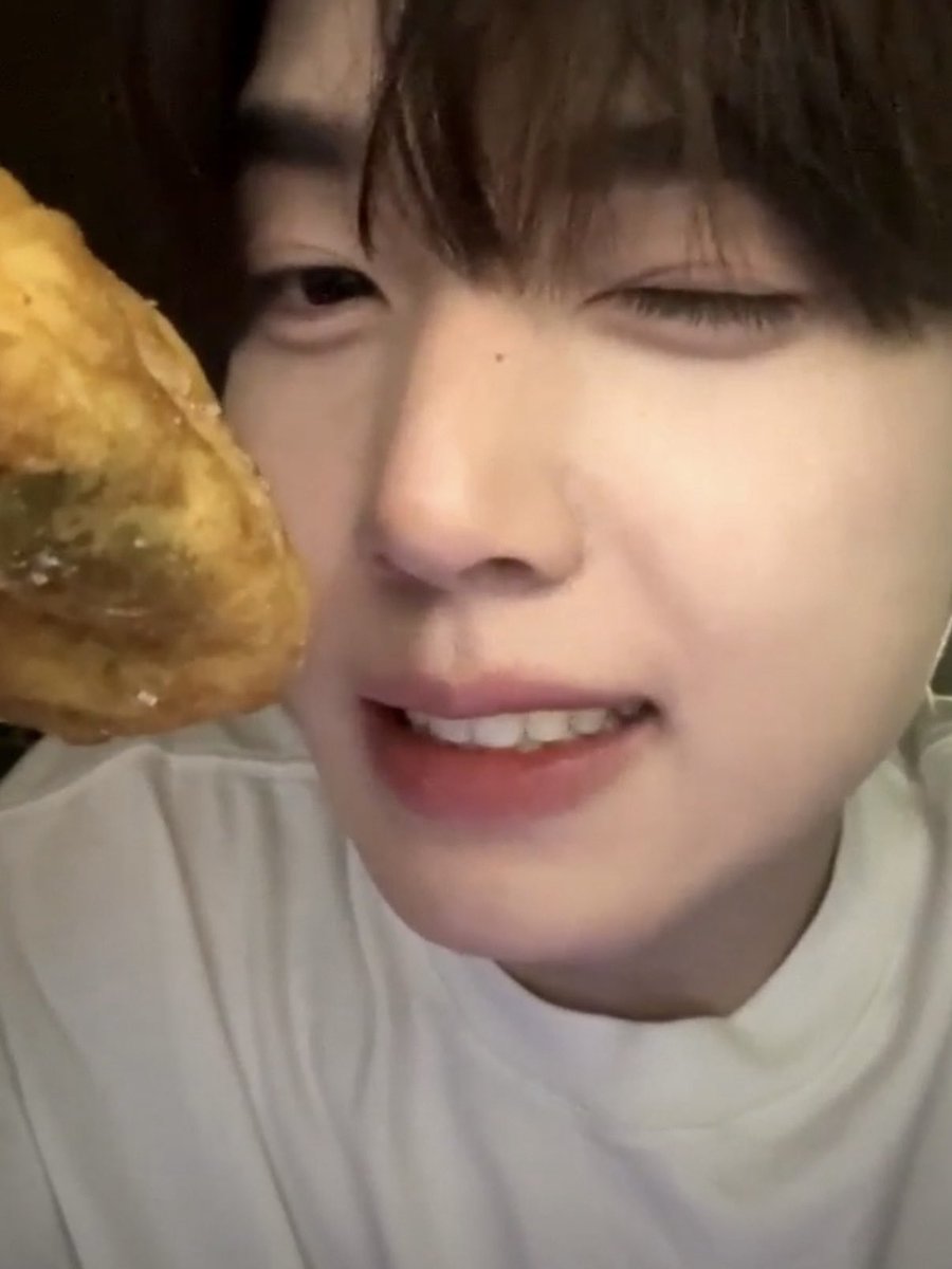 07hanpics's tweet photo. BABYYY https://t.co/ojzRMsQX3m