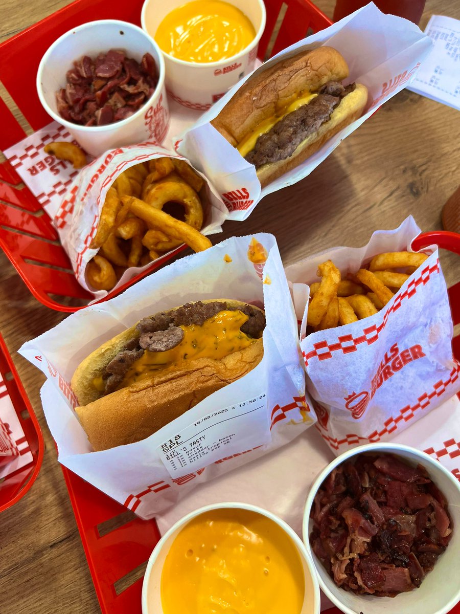 P̶O̶L̶Y̶ 🥀 tweet media