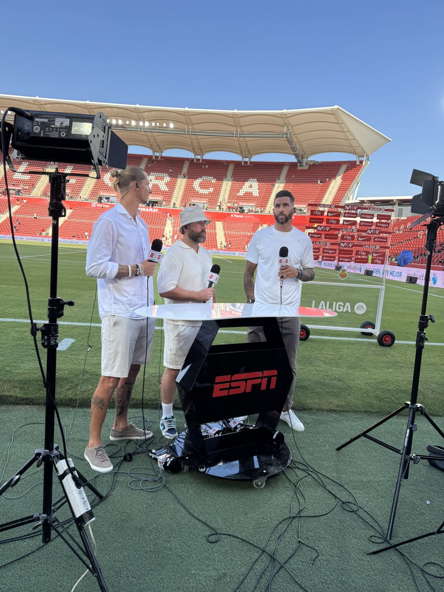 Gump Cathcart tweet media