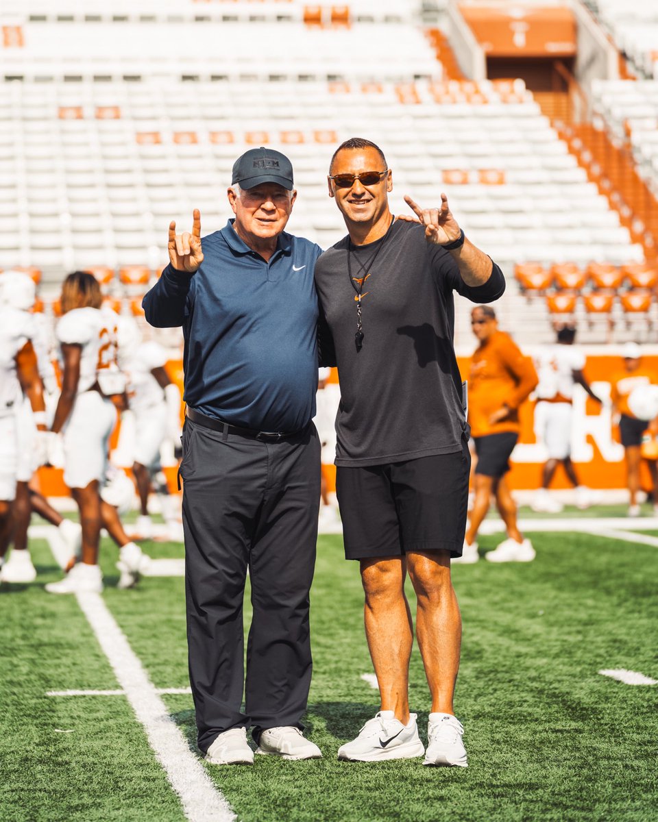 Had a familiar face in DKR today 🤘

<a href="/CoachMackBrown/">Mack Brown</a> x <a href="/CoachSark/">Steve Sarkisian</a>