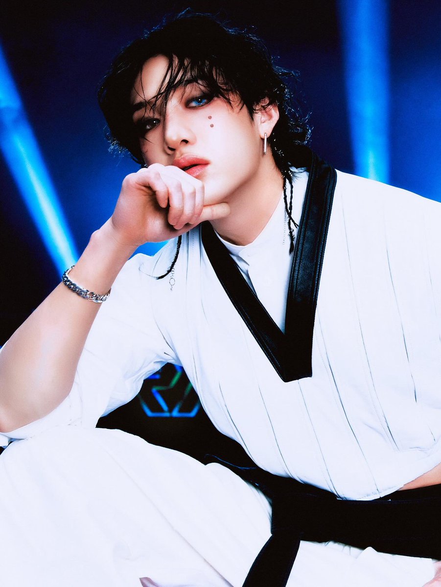 FELIX #DoItWithStrayKids tweet media