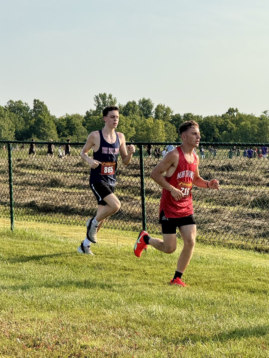 _Chase_Walker's tweet photo. First High School XC meet today. Ran the 5K course at Lavern Gibson in 20:21.59 at a pace of 6:34 per mile! #Patriots https://t.co/xhXinDKAv1