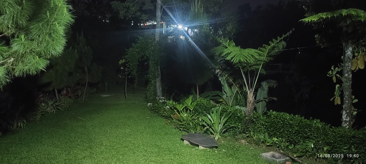 Gini nih klo lagi gabut tau² ke villa pgn me time🤠