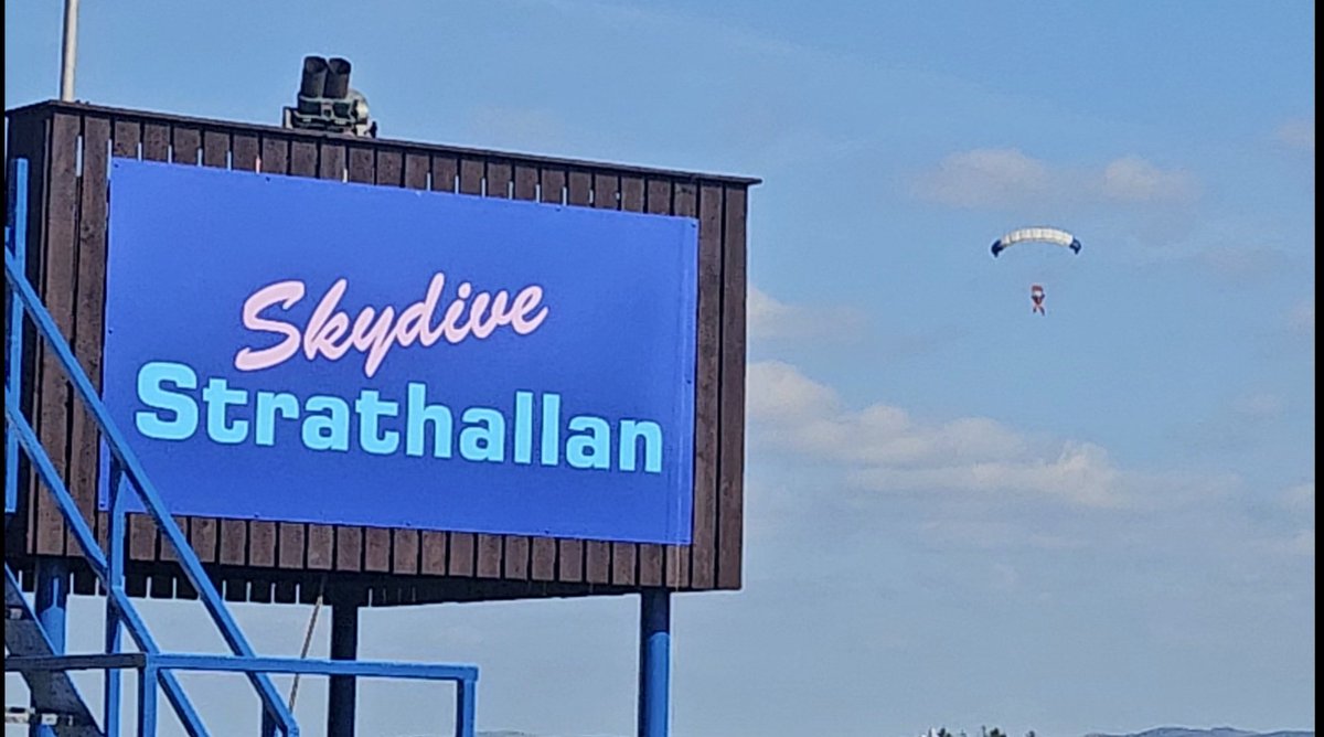 CRJM07's tweet image. My youngest at age 16 finally did his first solo skydive today after waiting for many weekends due to too much wind.

He's absolutely buzzing, ready to do more and progress. Maybe I'll dig out my old kit and get back up jumping 

#skydive #strathallan @LoveBPA