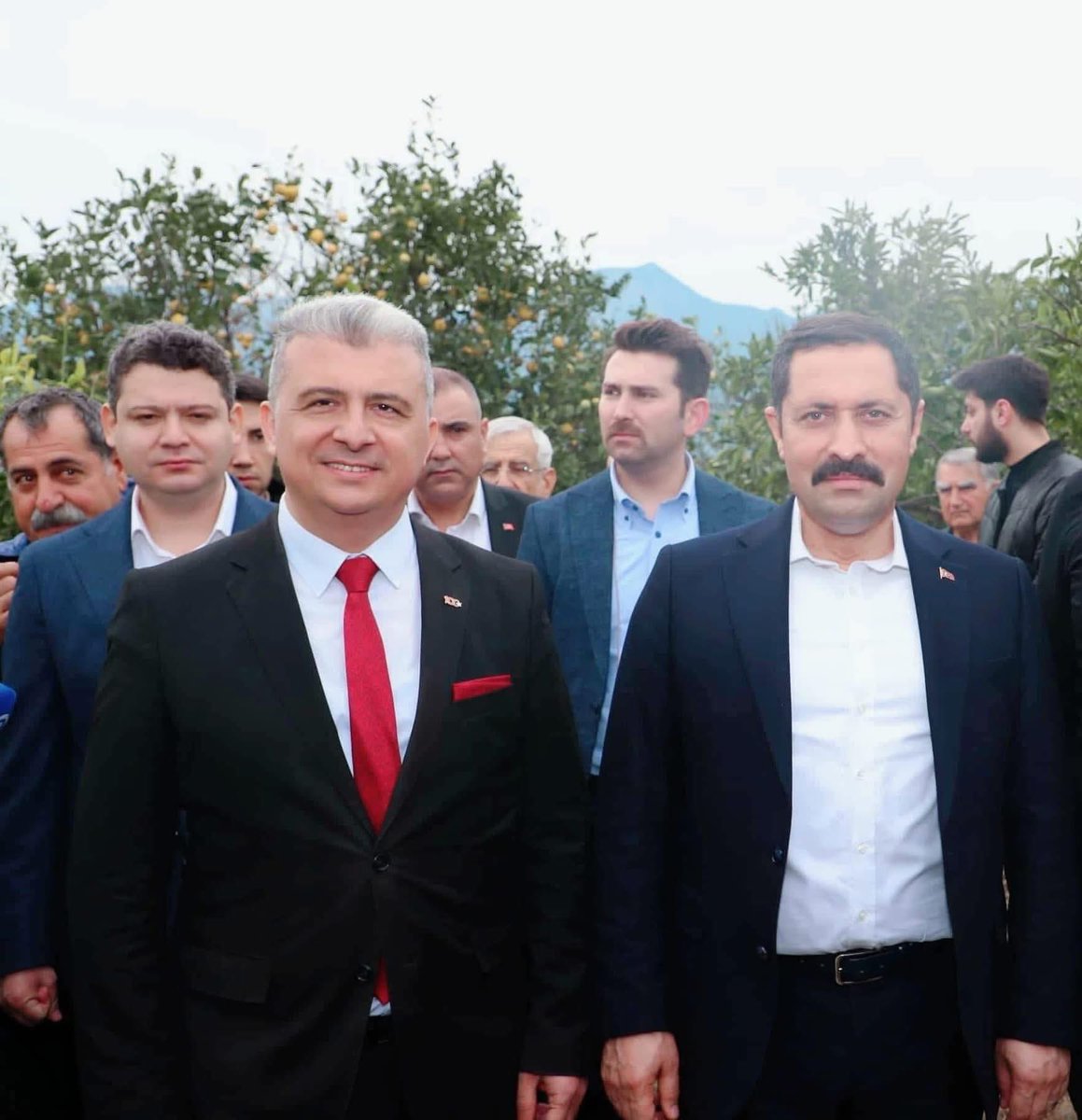 Bir adım geride herzaman emrinde...LİDER 

Asaletin, vakarın, tevazunun, liyakatin, dürüstlüğün, merhametin, çalışkanlığın timsali örnek bir devlet adamı Sn. Mustafa Masatlı Valimiz.