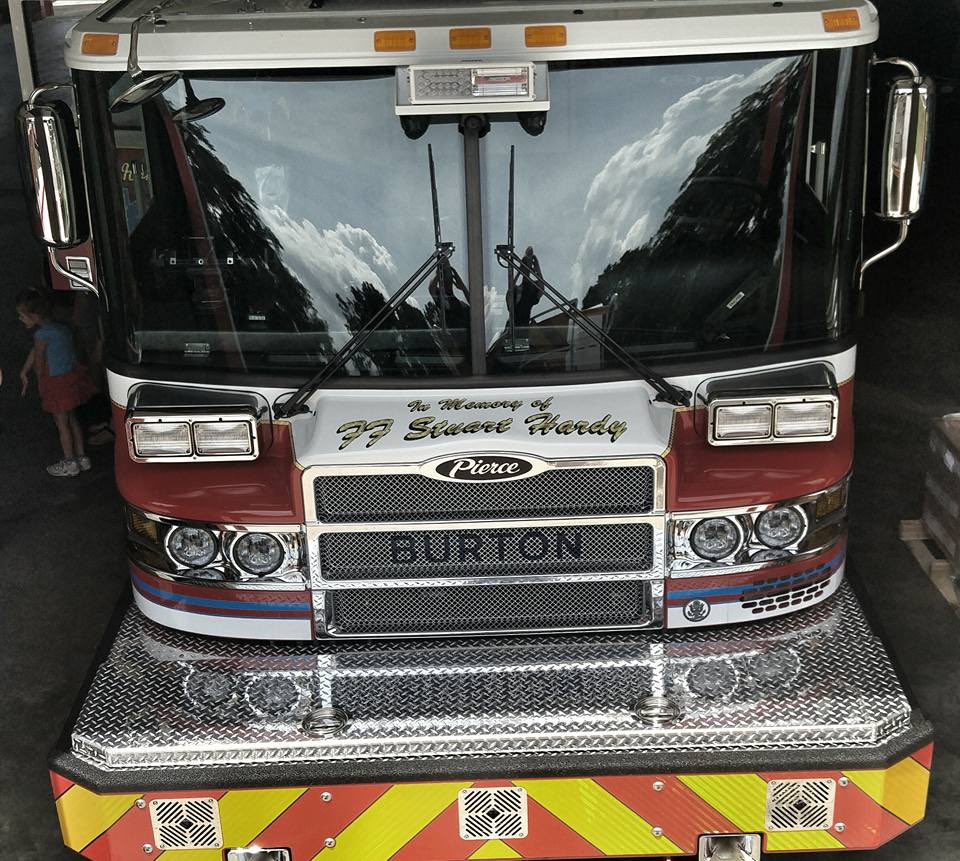 BurtonFire_SC (@burtonfd_sc) on Twitter photo #BurtonFD MCAS F&ES <a href="/BeaufortSC_EMS/">Beaufort County Emergency Medical Services (EMS)</a> operating at a reported house fire in the Habersham community in <a href="/bftcountysc/">Beaufort County, SC</a> as a result of a lightning strike. Smoke visible but no fire. Fire crews investigating. #BurtonFD MCAS F&ES <a href="/BeaufortSC_EMS/">Beaufort County Emergency Medical Services (EMS)</a> operating at a reported house fire in the Habersham community in <a href="/bftcountysc/">Beaufort County, SC</a> as a result of a lightning strike. Smoke visible but no fire. Fire crews investigating.