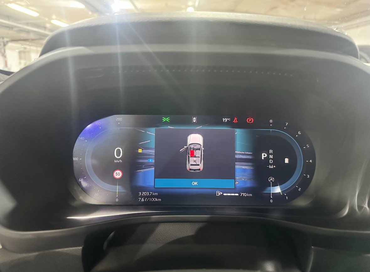 SnijithRoop's tweet photo. @Hertz Could you help to resolve the issue raised per Agreement - 298548880 &amp; complaint no. 28228938.

Rented car from Frankfurt on 6-Aug, 10 am &amp; return on 10-Aug, 7am driving 1,564 kms. However, they says I have driven for 10,171 kms and they have charged me total of 2,900 Euro https://t.co/P0UZ3e6Gmr