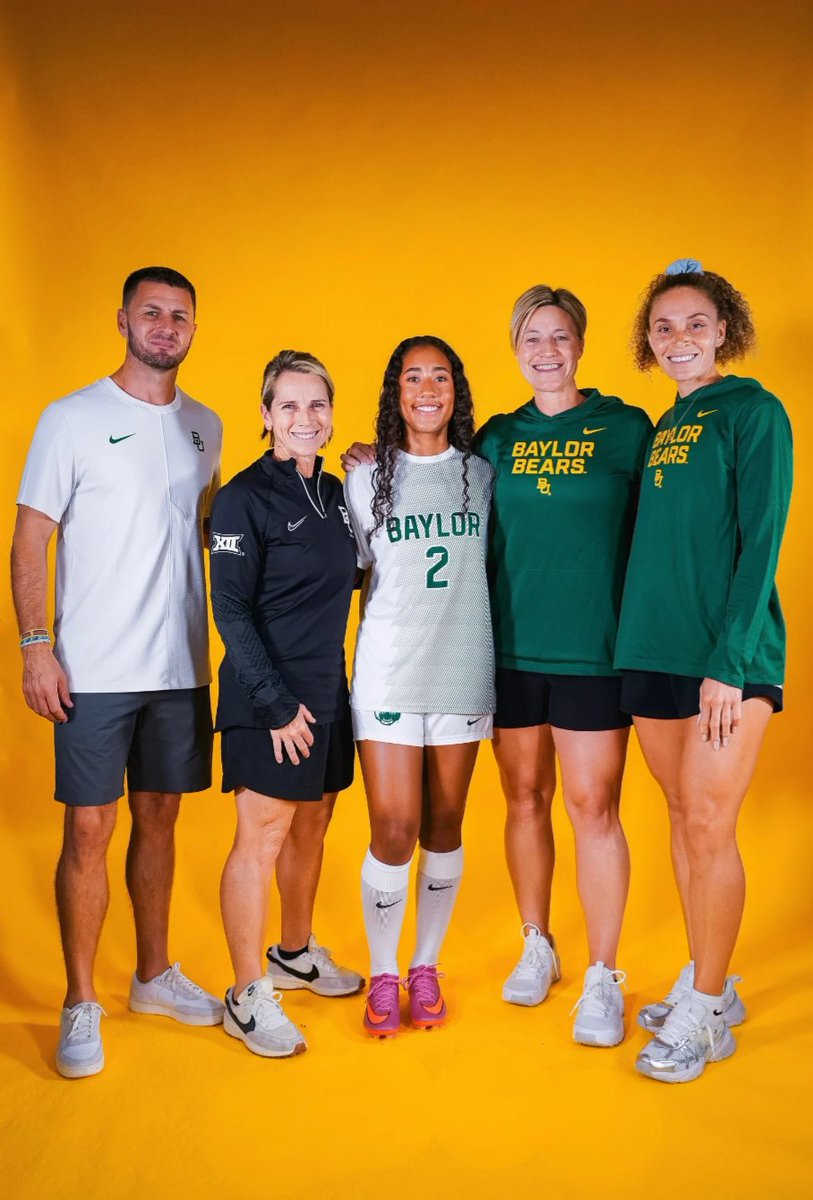 aricolquitt's tweet photo. Your newest Baylor Bear!! 💛💚
Blessed to announce my commitment to Baylor University to continue my academic &amp; athletic journey. Thankful to God, my parents, my Solar coaches, teammates &amp; the Baylor coaching staff for believing in me. Sic ’em!! 🐻
@SolarSoccerClub @Solar09gECNL https://t.co/D97rF00PRT