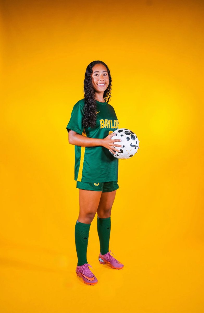 aricolquitt's tweet photo. Your newest Baylor Bear!! 💛💚
Blessed to announce my commitment to Baylor University to continue my academic &amp; athletic journey. Thankful to God, my parents, my Solar coaches, teammates &amp; the Baylor coaching staff for believing in me. Sic ’em!! 🐻
@SolarSoccerClub @Solar09gECNL https://t.co/D97rF00PRT