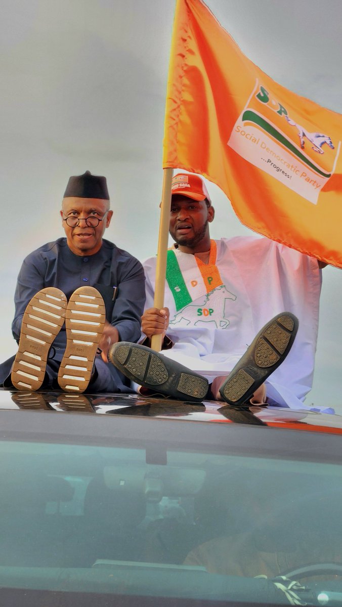 farooqmalamie's tweet photo. MUNANAN ANAN. @elrufai @NuhuSada0 ♥️ https://t.co/q6ekzgQwaP