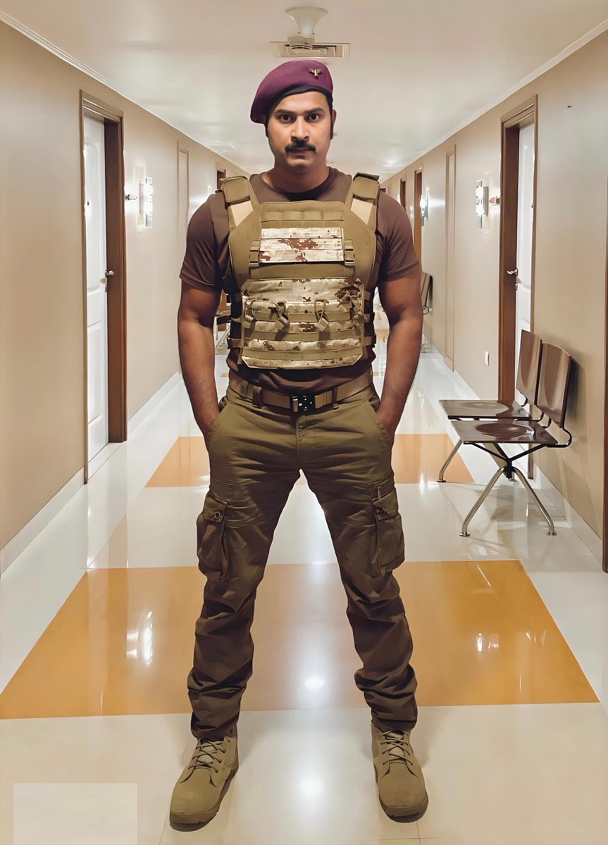 AhmadKabirShad1's tweet image. WAR2
From dreaming outside the gates to living the dream inside YRF ✨  
Blessed to work with YRF where legends dream. 🙏 

#YRF #YRFStudio  #DreamStudio #ActorsDream #BollywoodIcon  #ayanmukherji #hritikroshan #ntr #ahmadkabirshadan #kabir #war 
#war2 #war2movie #armyofficer