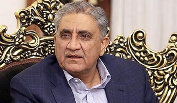 جنرل باجوہ کا کورٹ مارشل کرو جس نے پارلیمنٹ ہاؤس قیدی وینز بھیج کر رات کو سپریم کورٹ کھلوا کر حکومت گرائی تھی