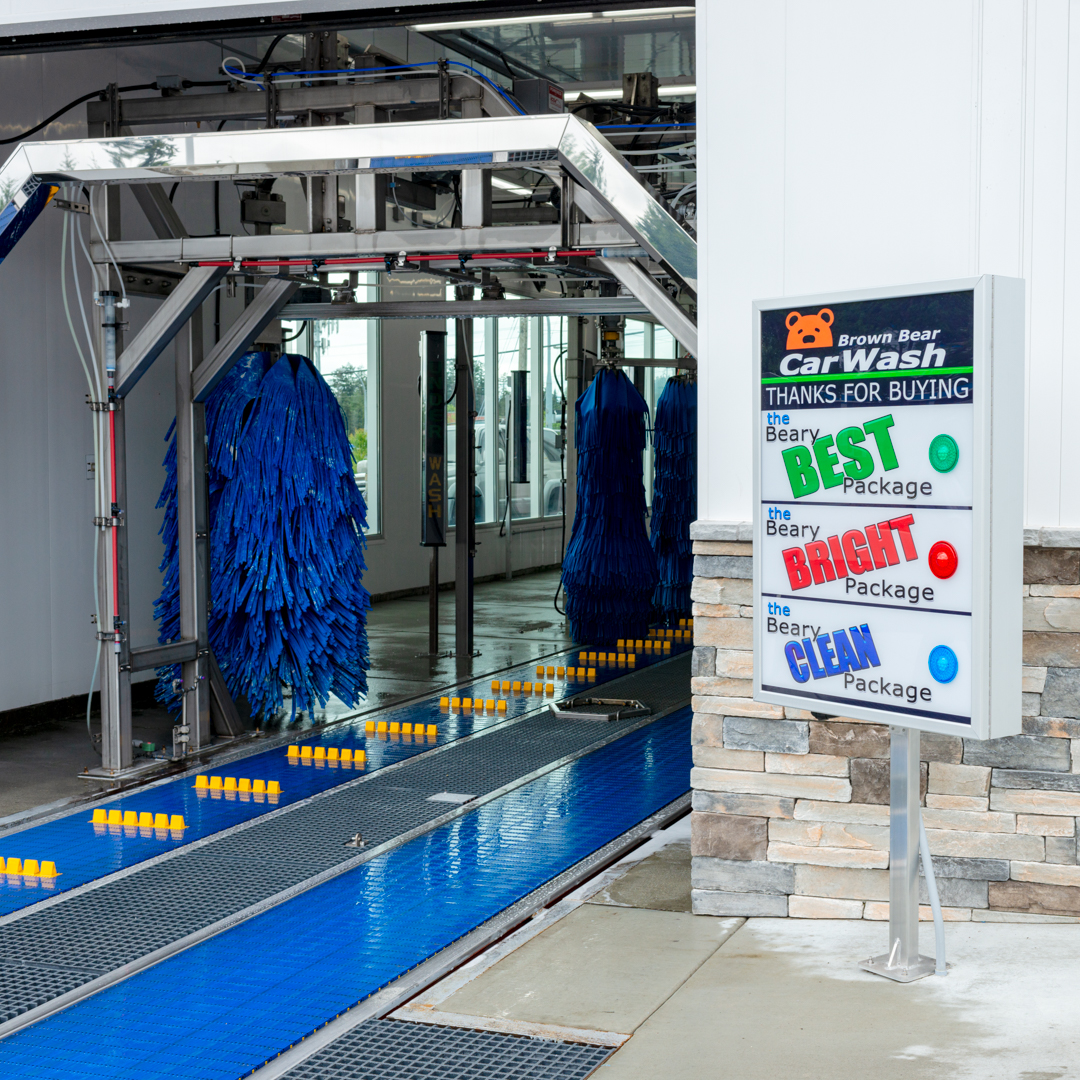 Did you know? Our cleaning methods are endorsed by luxury car brands like Mercedes-Benz and BMW! 🐻 We use gentle, eco-friendly detergents specially formulated for Northwest driving conditions, because your car deserves the Beary Best care.