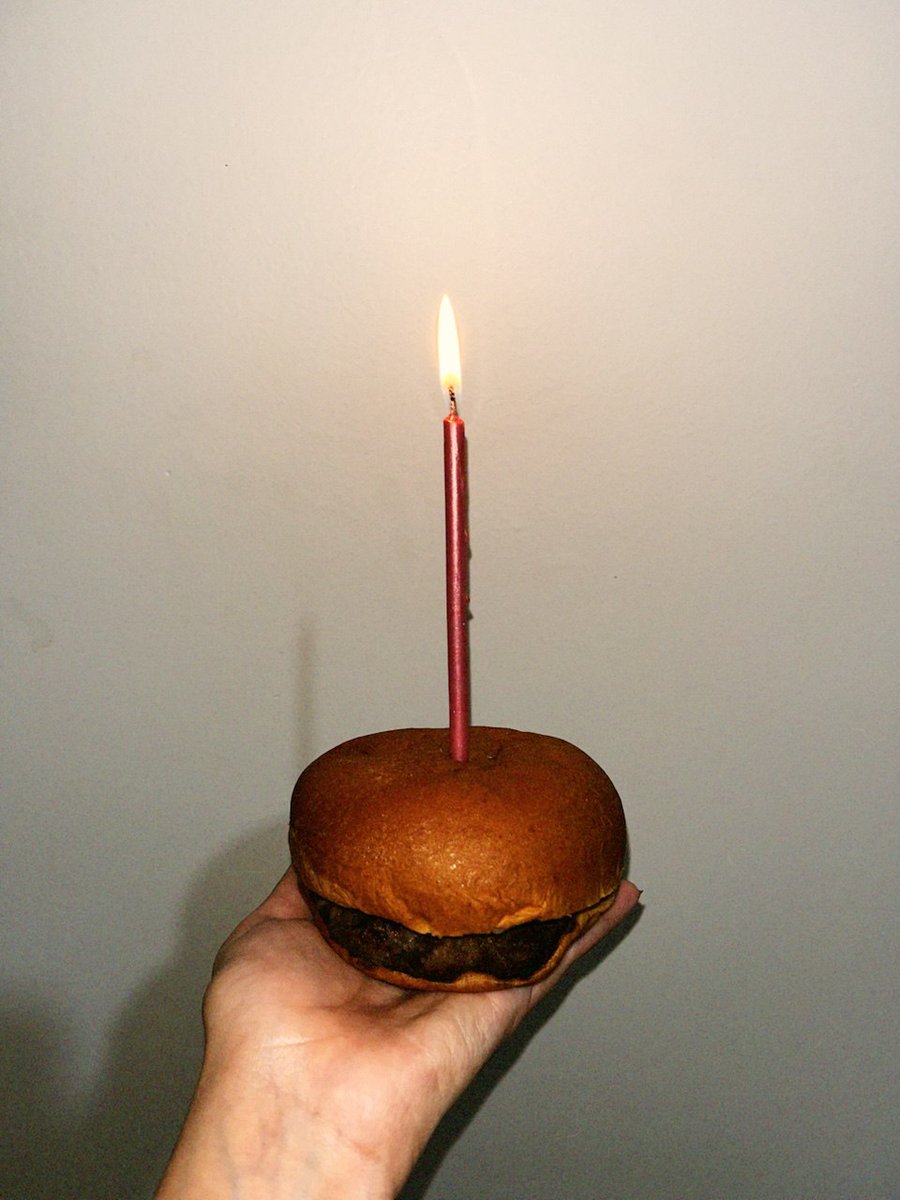 اره خلاصه سال بعد بغلش باشم